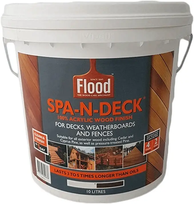 This stain can be applied to a damp deck 