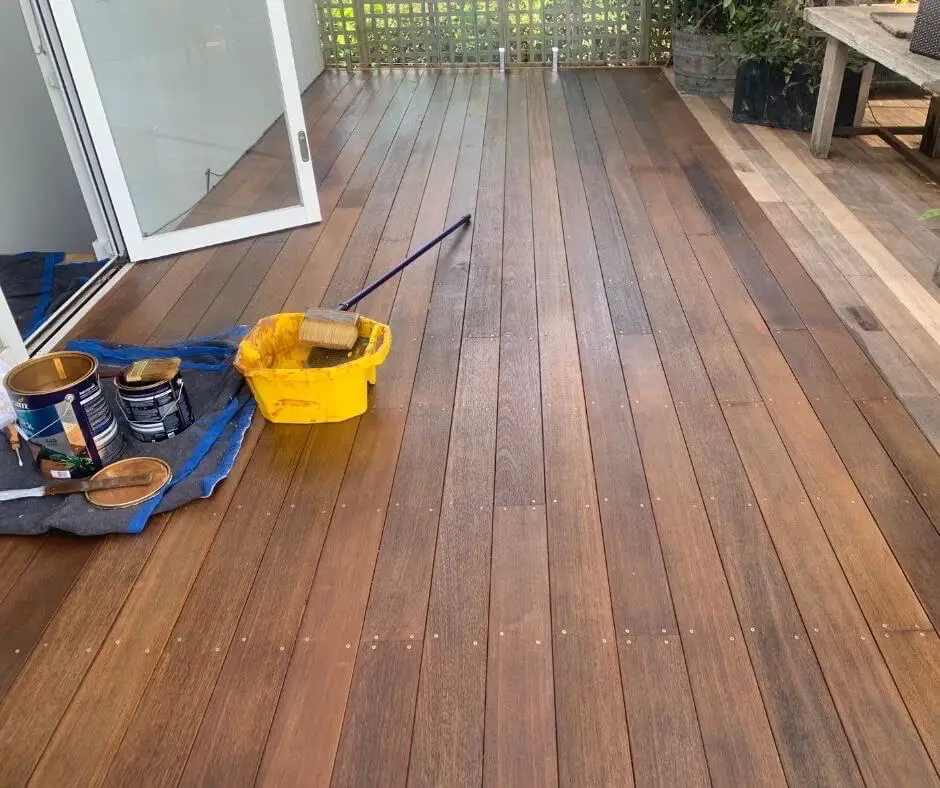 Right Deck Stain